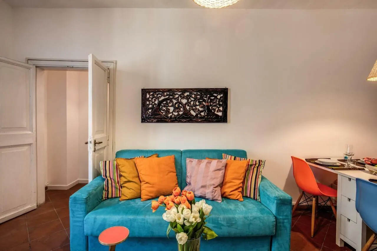Apartment Ponte Palatino Hotel Rome